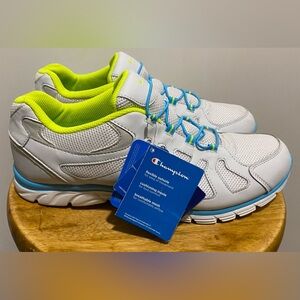 New champion sz 13 WOMENS